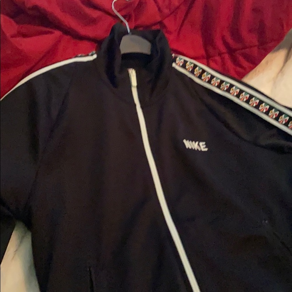nike jacket